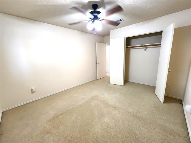 Building Photo - 2901 Custer Dr