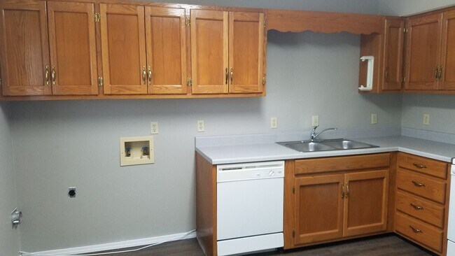 Building Photo - OK 1103-8