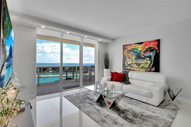 Building Photo - 1800 S Ocean Dr