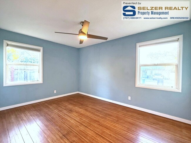 Building Photo - 1521-1523 Talmage Ct