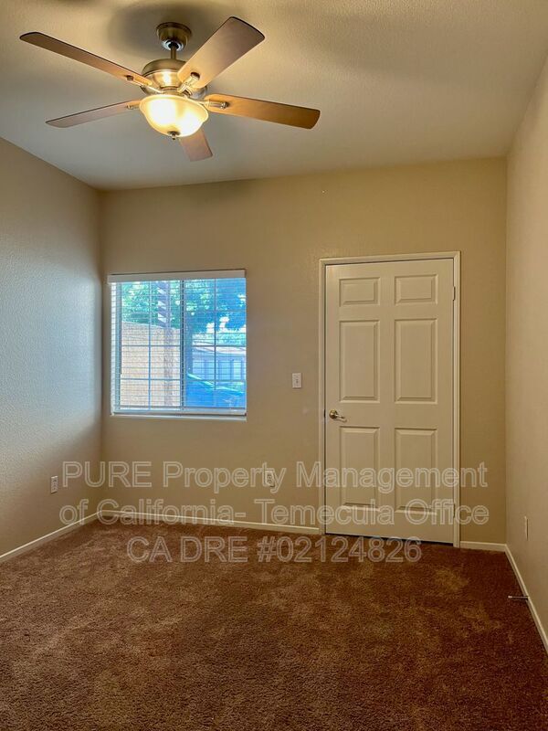 Building Photo - 24909 Madison Ave