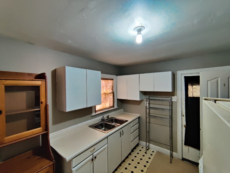 Building Photo - 2347 Madison Ave