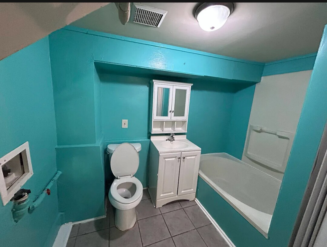 Building Photo - 1320 Brown St