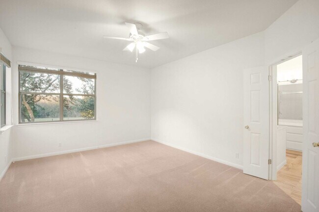 Building Photo - 2514 Crenshaw Dr