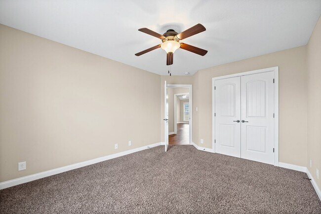 Building Photo - 1725 Autumnwood Blvd