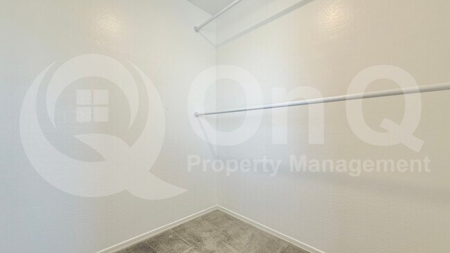 Building Photo - 40633 W Helen Ct