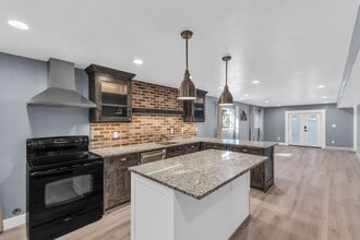 Building Photo - 38 Manilla Cir