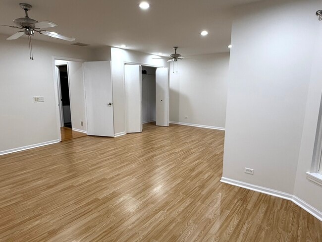 Building Photo - 362 Town Pl Cir