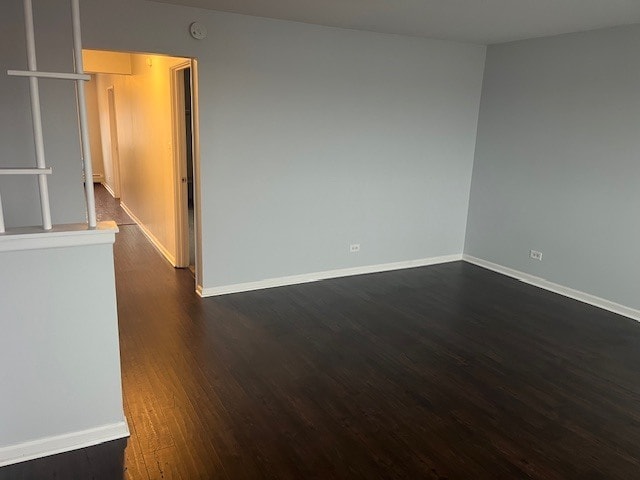 Building Photo - 9240 Seymour Ave