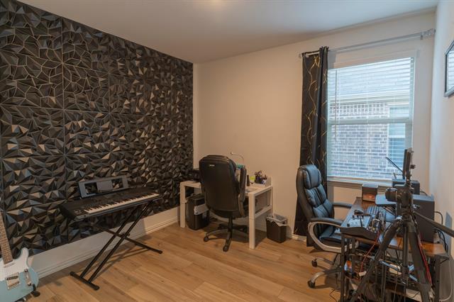 Building Photo - 2106 Fimbry dr