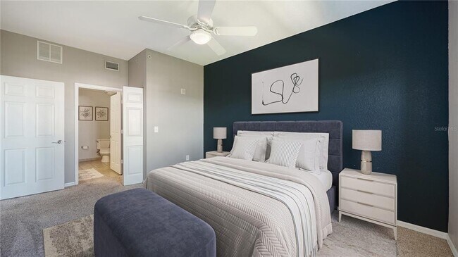 Building Photo - 1064 N Tamiami Trl