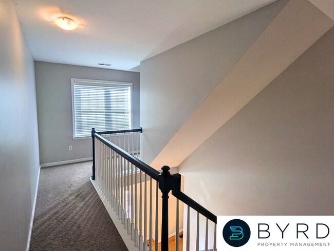 Building Photo - 7757 Hampton Green Dr