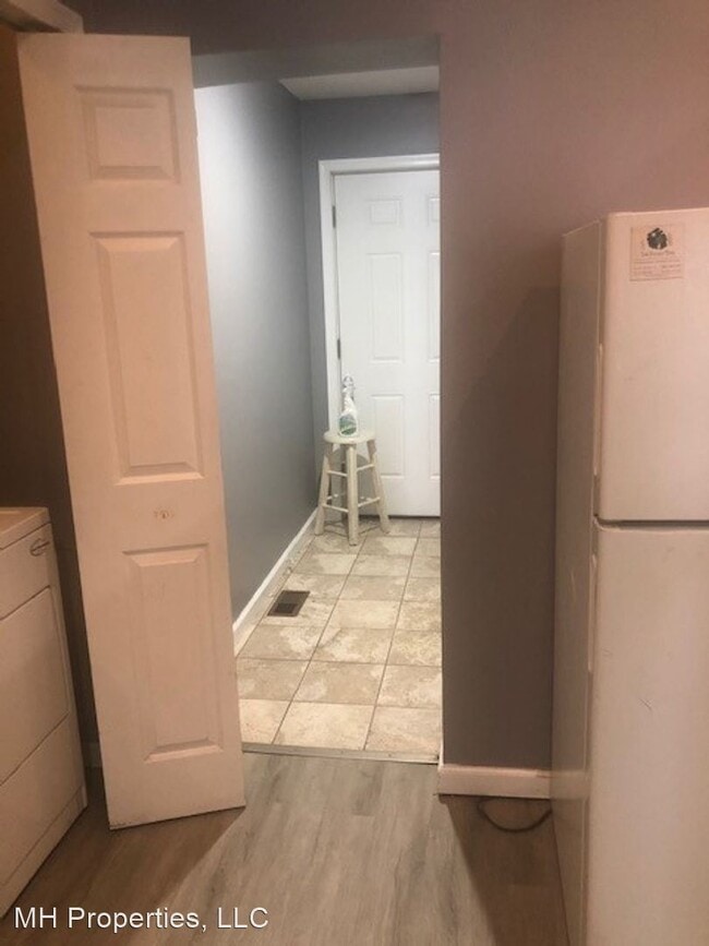 Building Photo - 4 br, 2 bath House - 2907 Rockrose ave