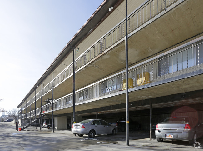 Building Photo - Murray Place Apartments