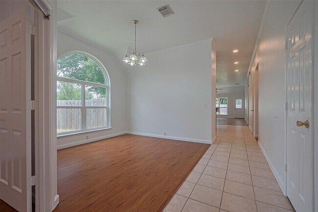 Building Photo - 11042 Sentry Ct