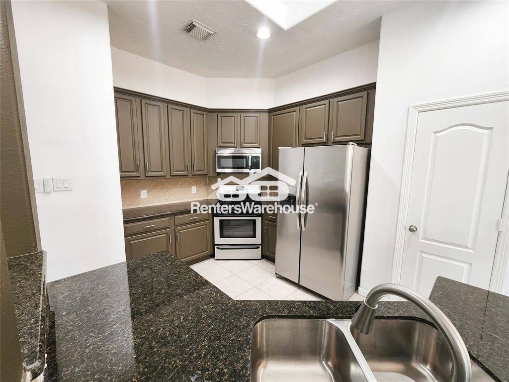 Building Photo - 18730 Dempsey Oaks Dr