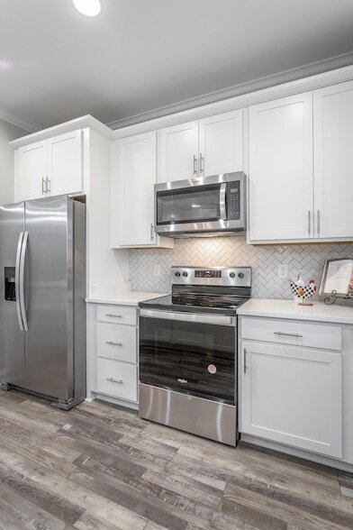 Building Photo - 8955 Silver Maple Dr