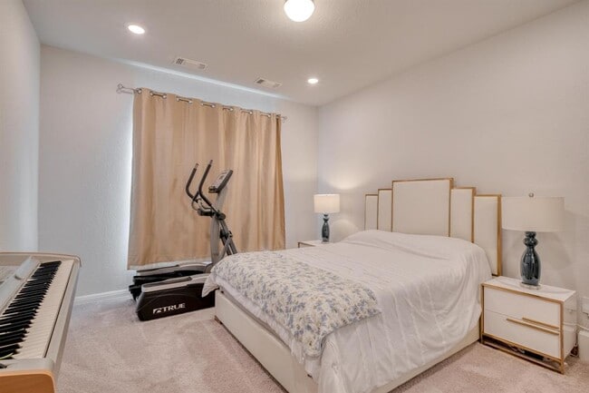 Building Photo - 19425 Forman Dr