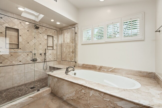 Building Photo - 28051 Balkins Dr
