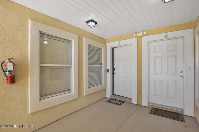 Building Photo - 9411 Osprey Branch Trail