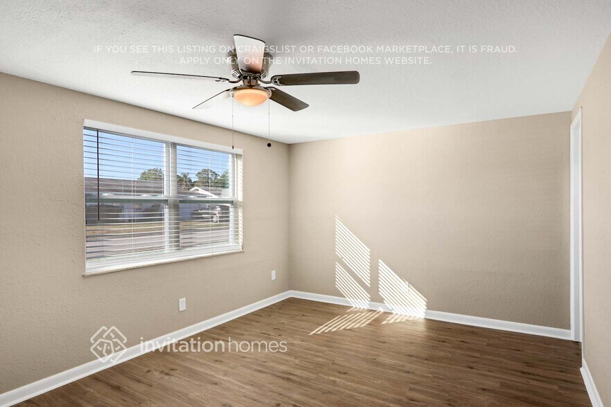 Building Photo - 6231 Seabreeze Dr