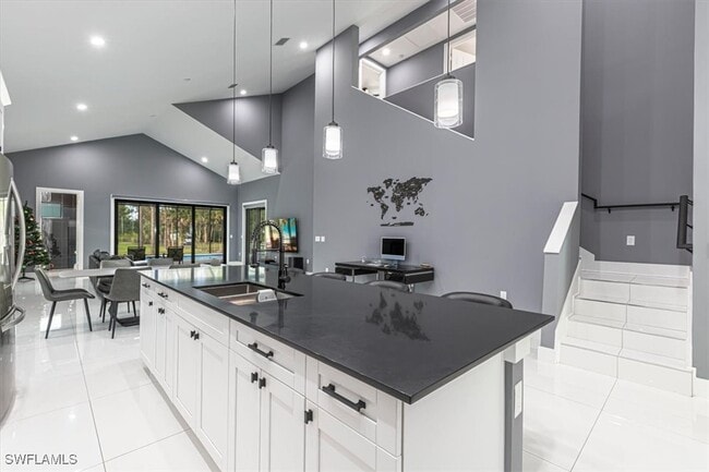 Building Photo - 4029 2nd Ave SE