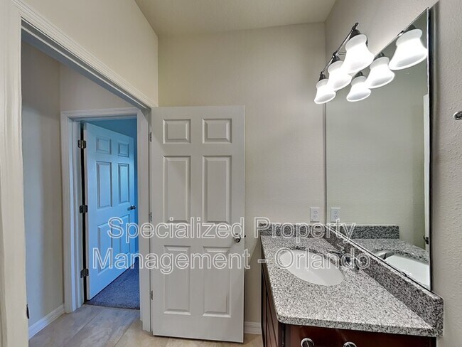 Building Photo - 3417 Soaring Dr