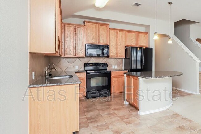 Building Photo - 132 Vista Del Rey
