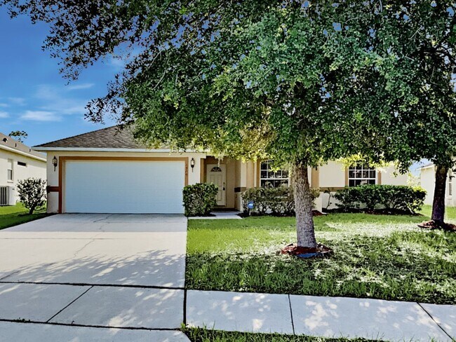 Primary Photo - 4709 Huron Bay Cir