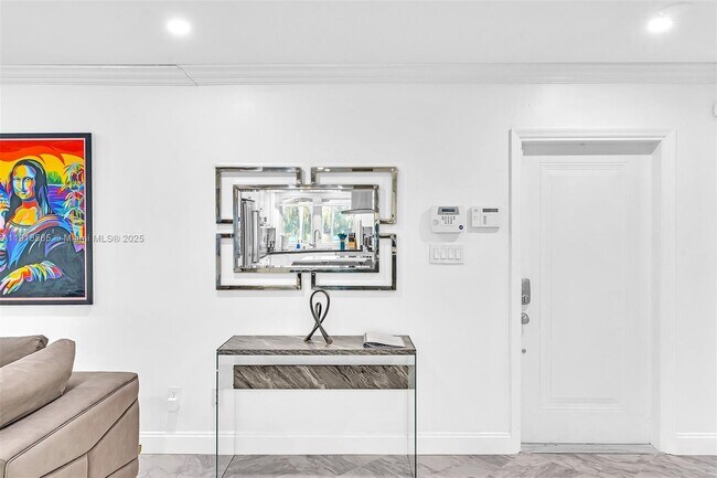 Building Photo - 2191 SW 27th Ln