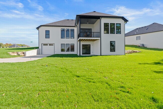 Building Photo - 5201 Buttercup Dr