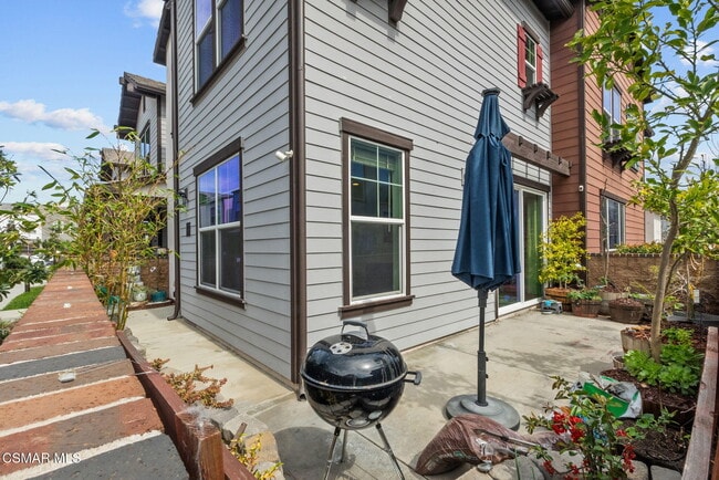 Building Photo - 122 Red Brick Dr