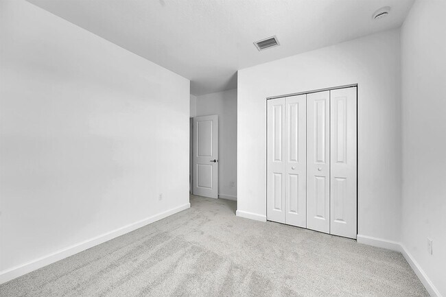 Building Photo - 3492 Cedar Grv Dr