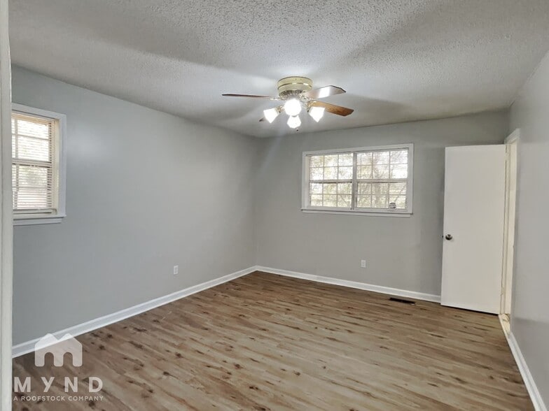 Building Photo - 1118 Arrowhead Trail