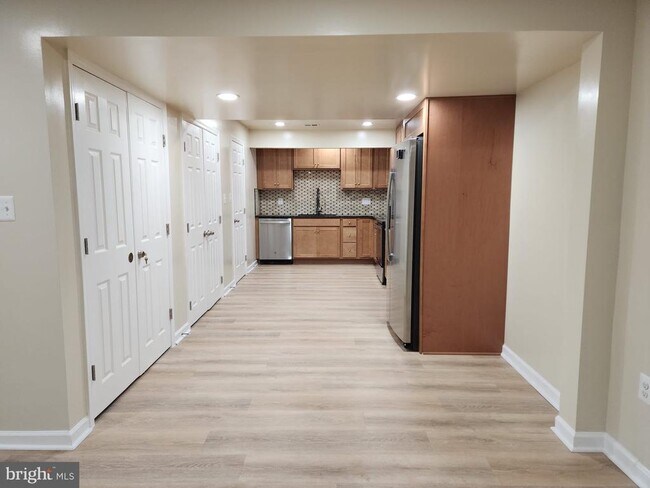 Building Photo - 15826 Aerial View Rd