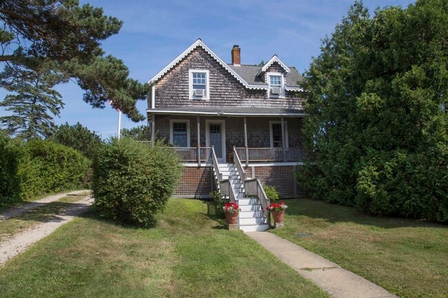 Building Photo - 1242 Ocean Blvd