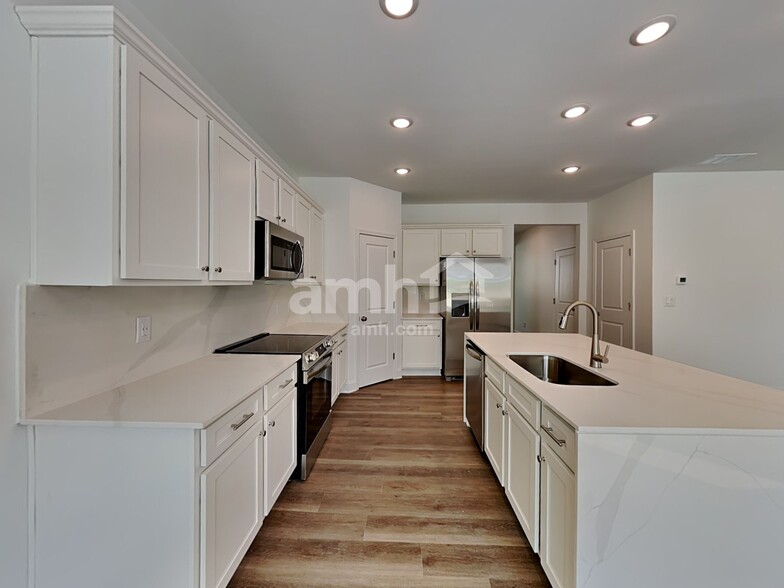 Building Photo - 1354 Soapstone Rd