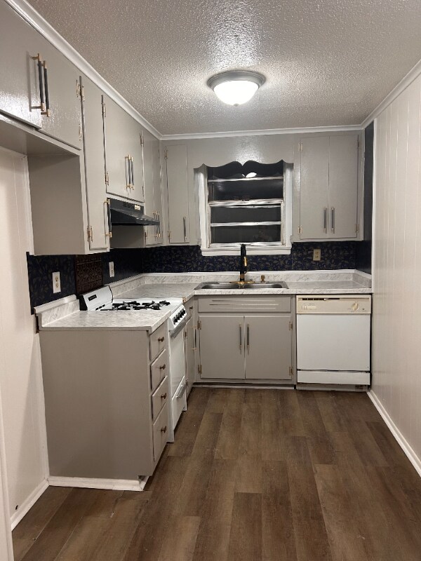 Building Photo - 507 Woodvale Rd