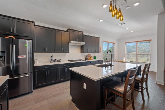 Building Photo - 7625 Alouette Dr