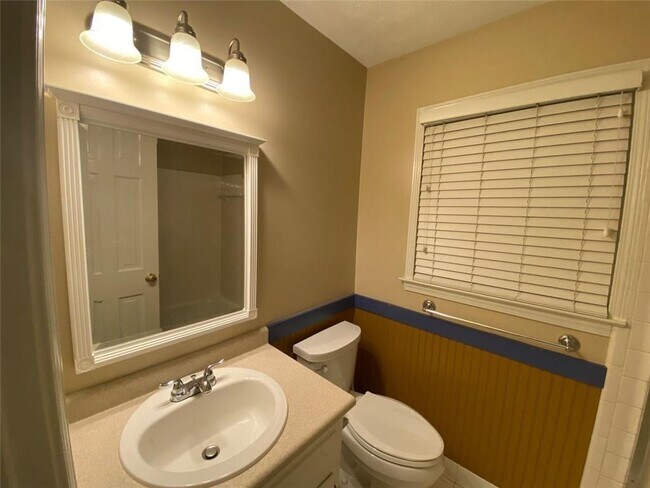 Building Photo - 5216 Willow Point Pkwy