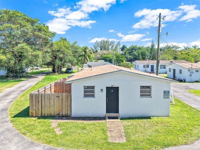Building Photo - 577 NW 90th St
