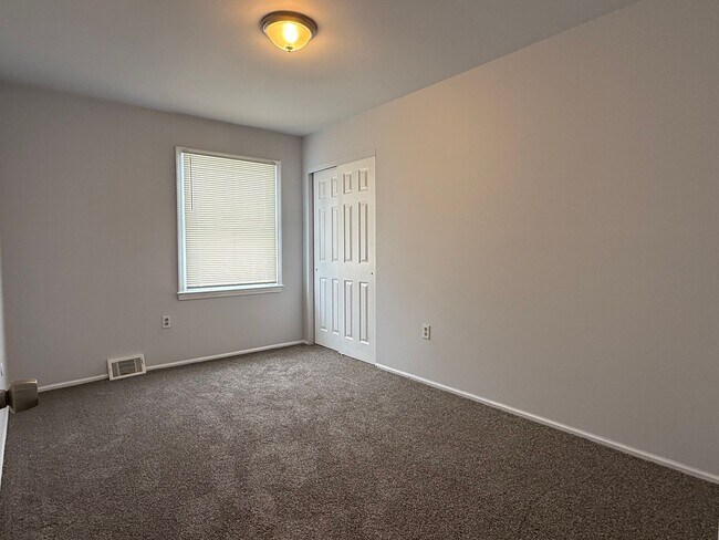 Building Photo - 4 Bed Home - Boothwyn, PA