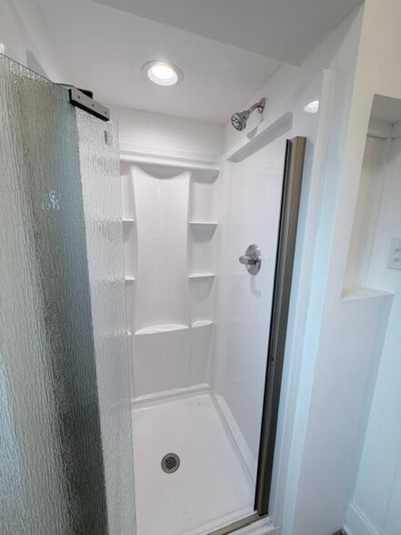Shower - 6740 Montgomery Rd