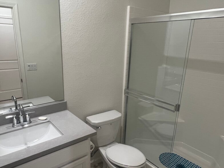 Building Photo - 2056 Ballet Way