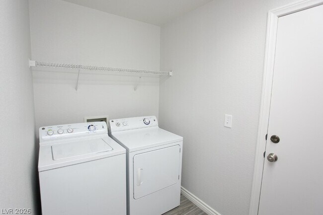 Building Photo - 6525 Cedar Waxwing St