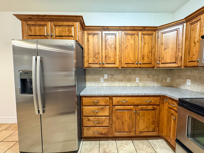 Building Photo - 248 S 550 W
