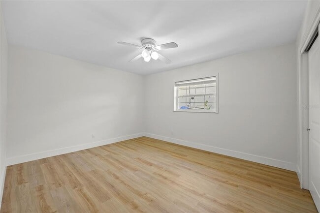 Building Photo - 5700 Bayou Grande Blvd NE
