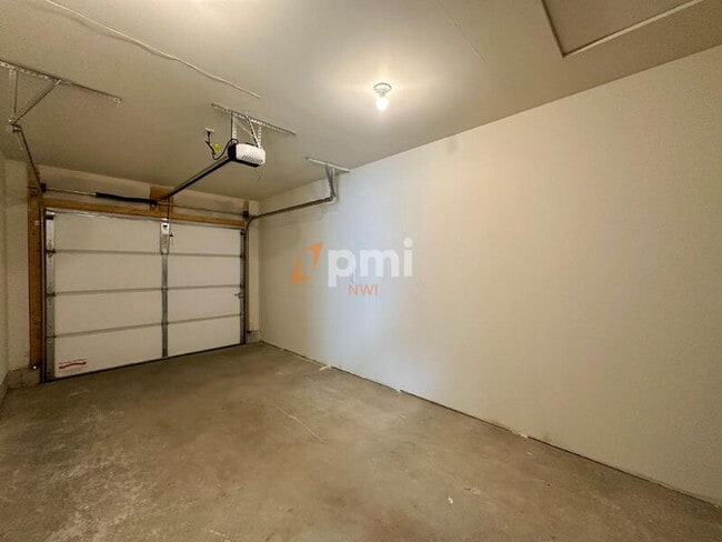 Building Photo - 122 - 124 Park Ave