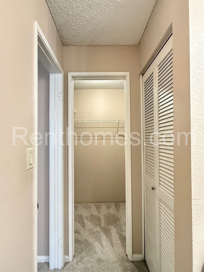 Building Photo - University City, 7405 Charmant Dr #2014, N...