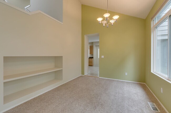 Building Photo - KLAHANIE Rental Home Available in August!